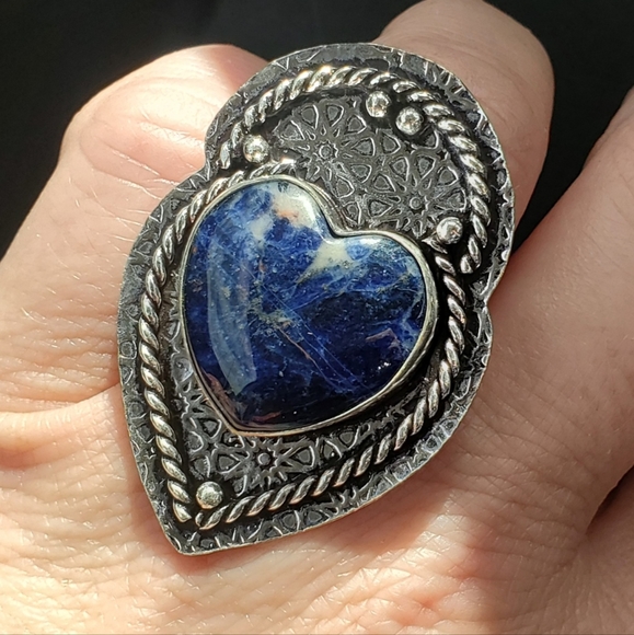 New Heart Shaped Sodalite 925 Silver Statement Ring. - Picture 9 of 16